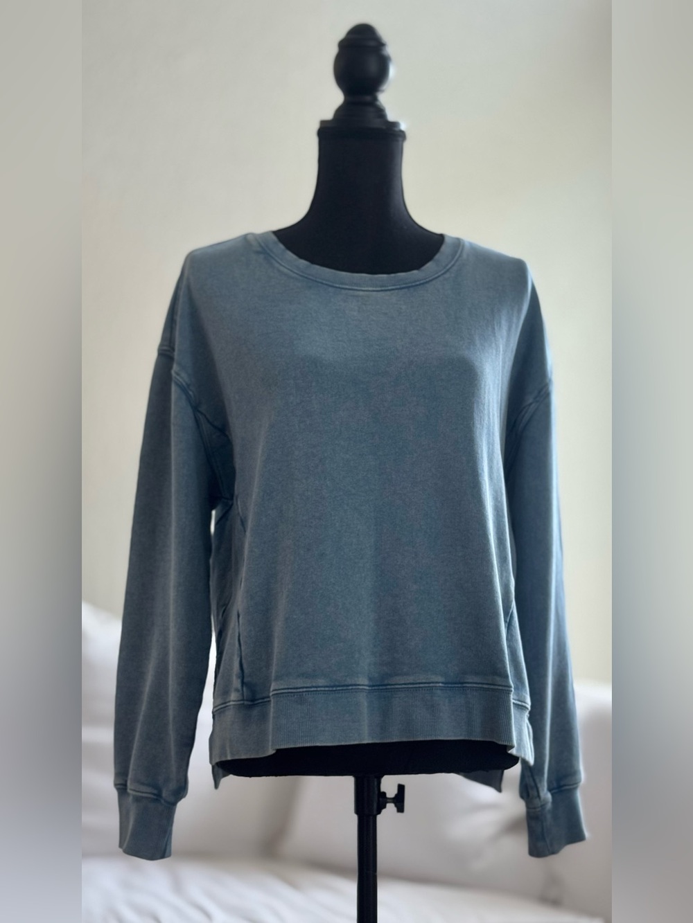 Lou & Grey heathered light slit side sweatshirt 100% cotton distressed blue